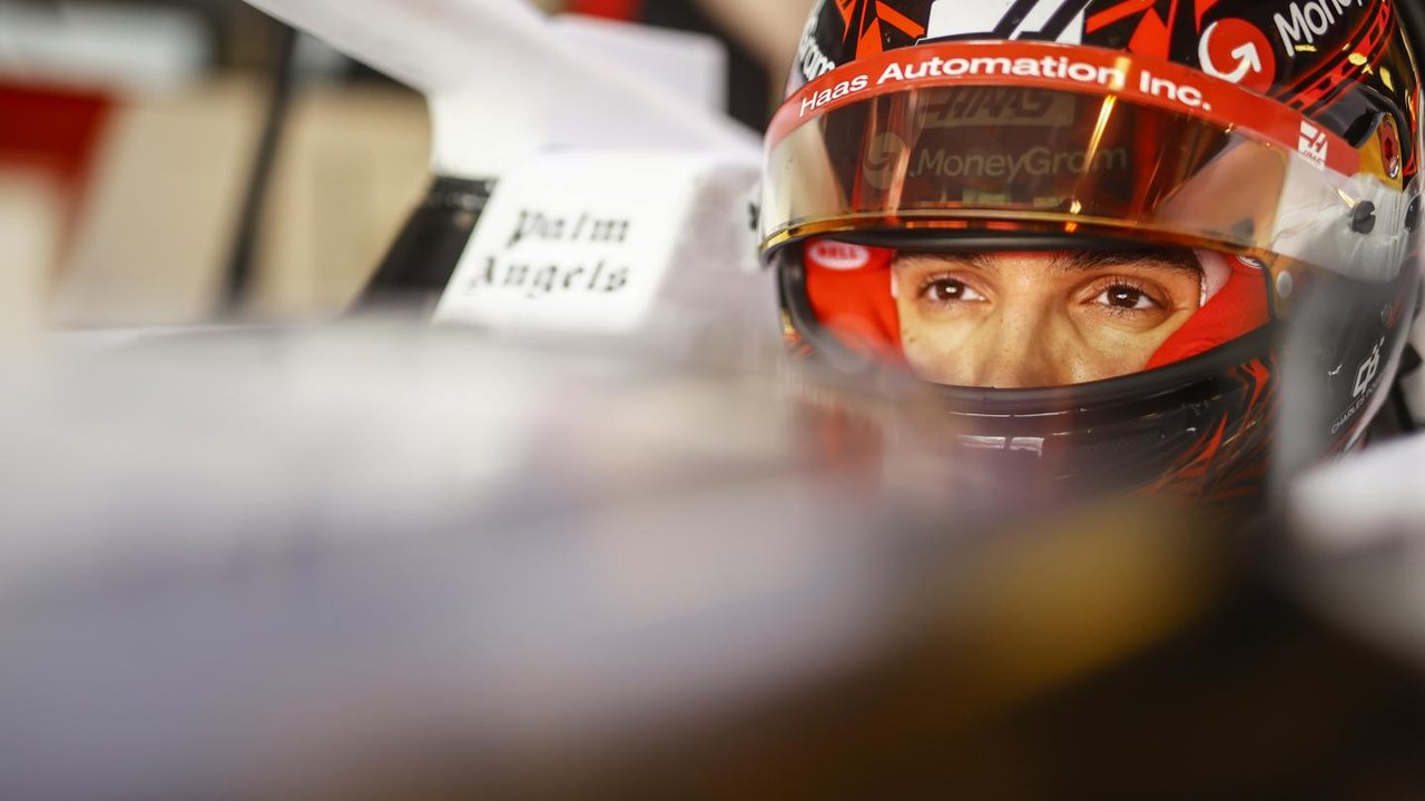 Esteban Ocon y Franco Colapinto en acción durante el GP de China de Fórmula 1