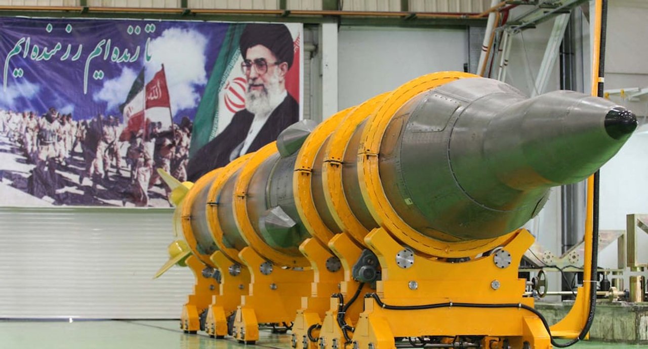 Lanzamiento de misil balístico iraní hacia Israel