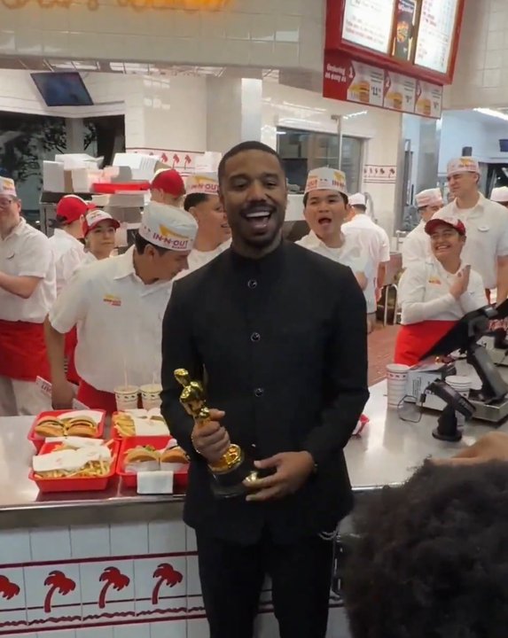 Michael B. Jordan celebra su premio Oscar en Los Ángeles