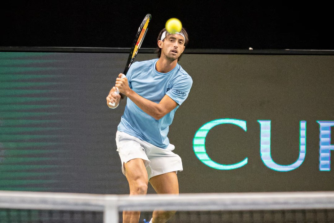 Thiago Tirante durante un partido de tenis
