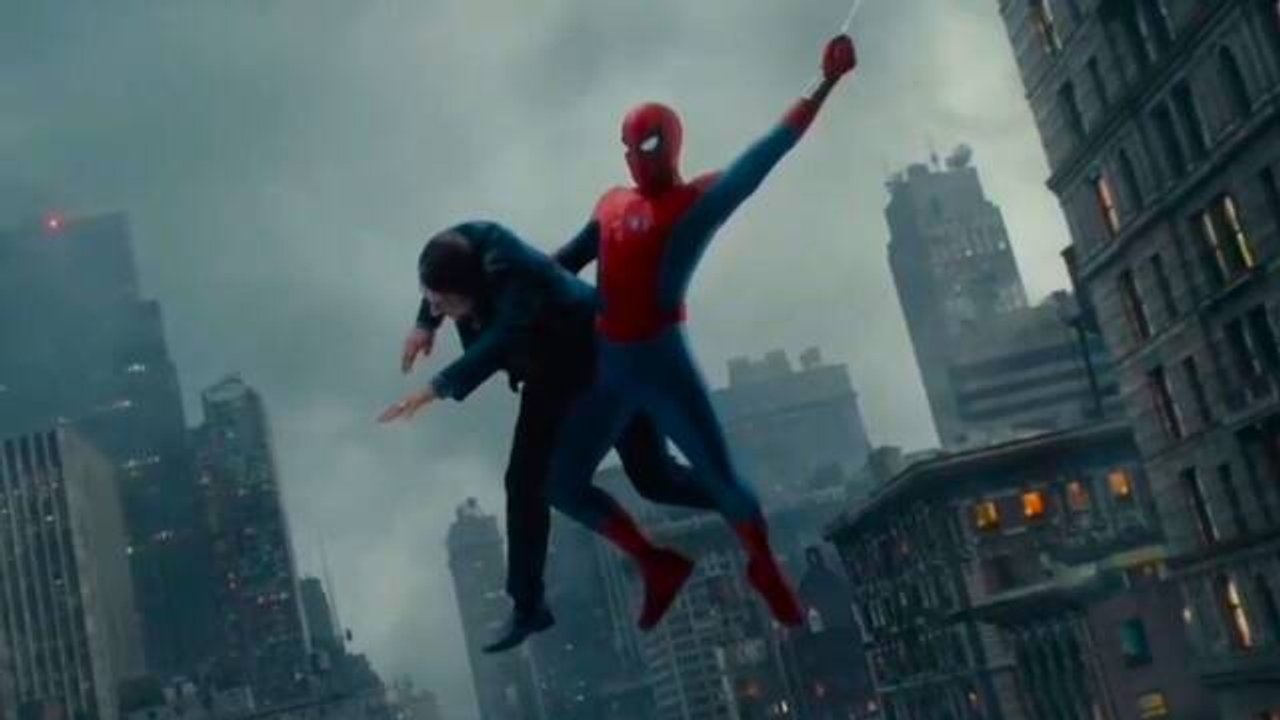 Spider-Man en una escena de adelanto de la nueva película