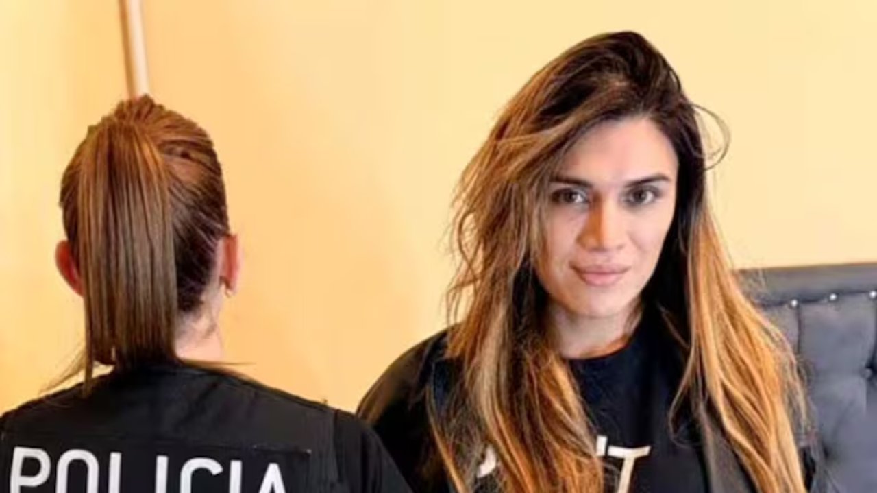 Luciana Barrionuevo, ex Gran Hermano, al salir de la sede judicial