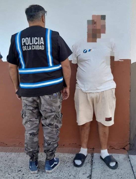 Operativo policial en Nueva Pompeya