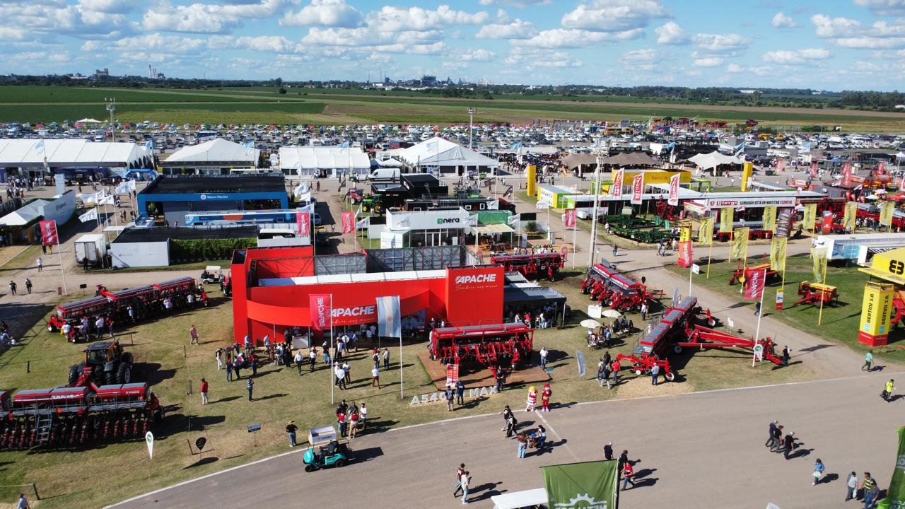 Productores y maquinaria agrícola en Expoagro 2026