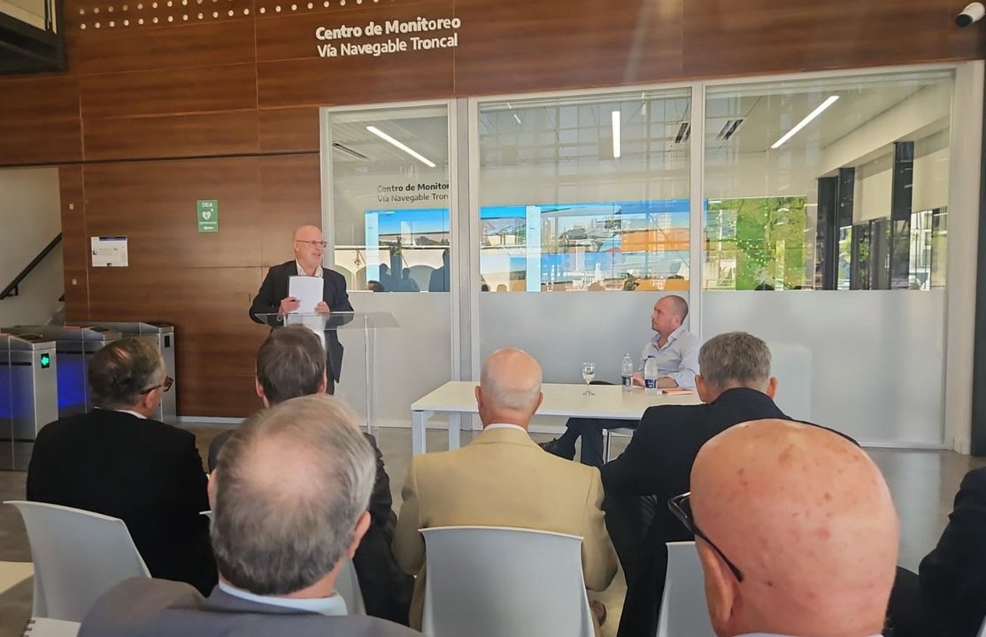 Funcionarios de Santa Fe en reuniones por el control de la Hidrovía