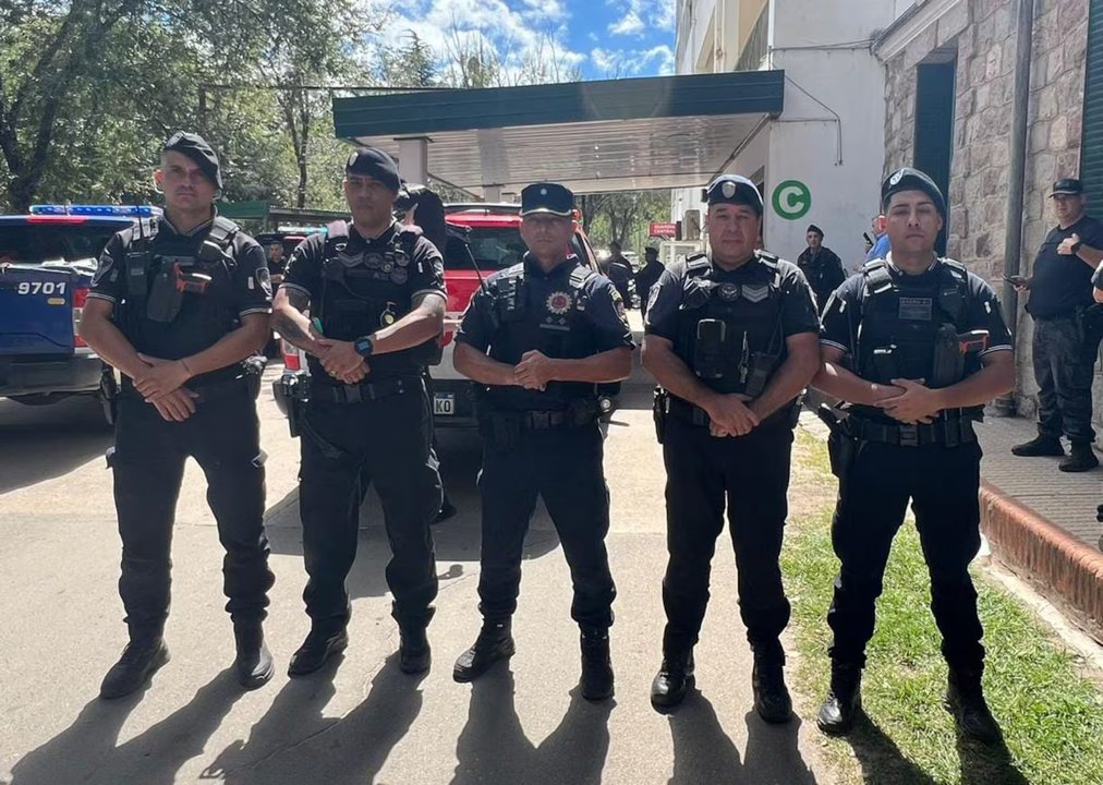 Acto de reconocimiento a los policías que hallaron a la menor en Cosquín