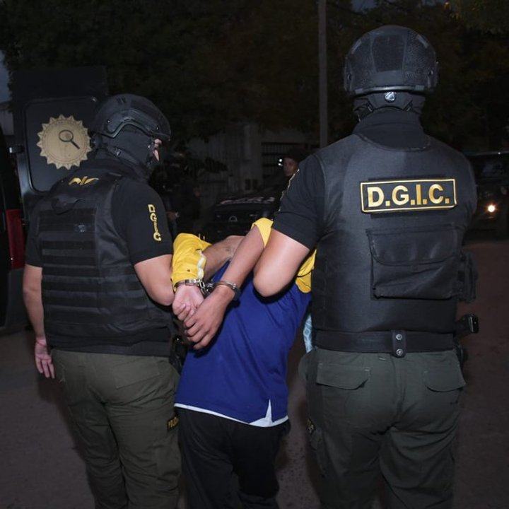 Operativo policial en Córdoba y Complejo Carcelario de Bouwer