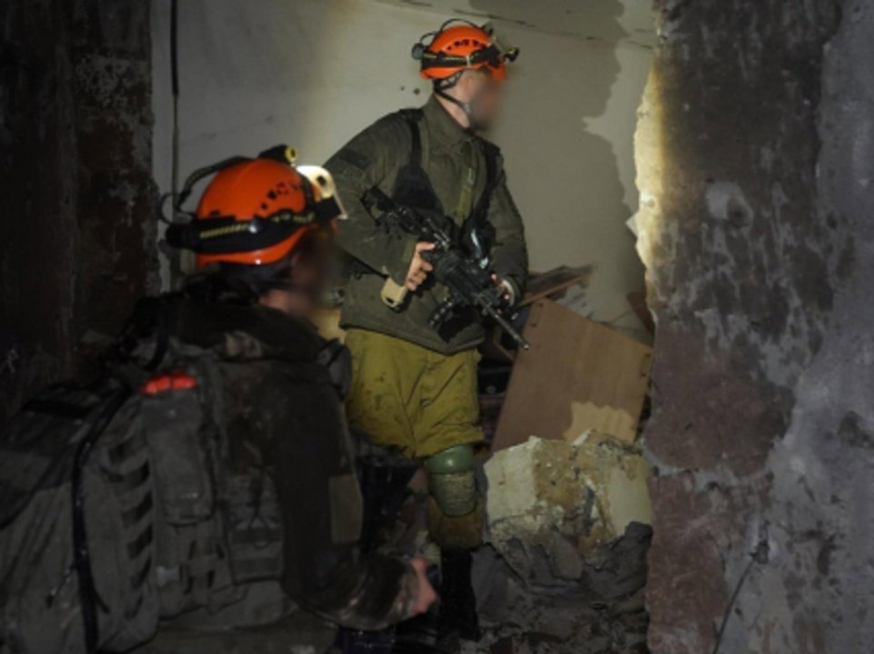Daños en edificios tras impacto de misiles en el sur de Israel