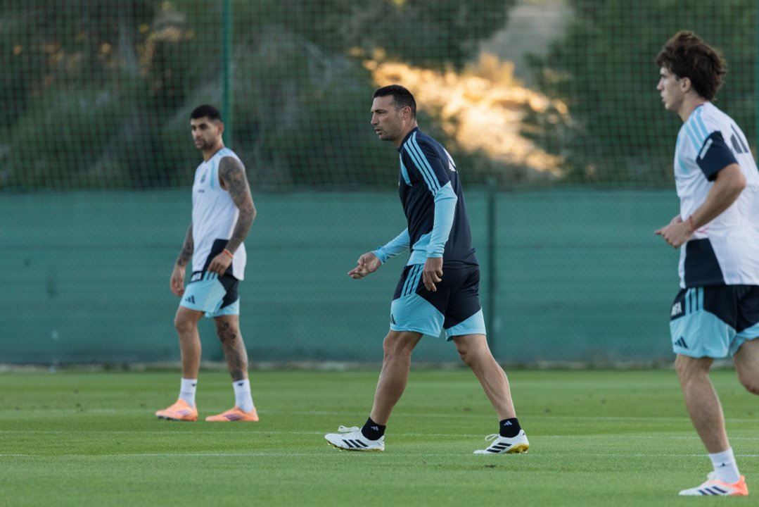 Selección argentina entrenando antes del amistoso con Mauritania
