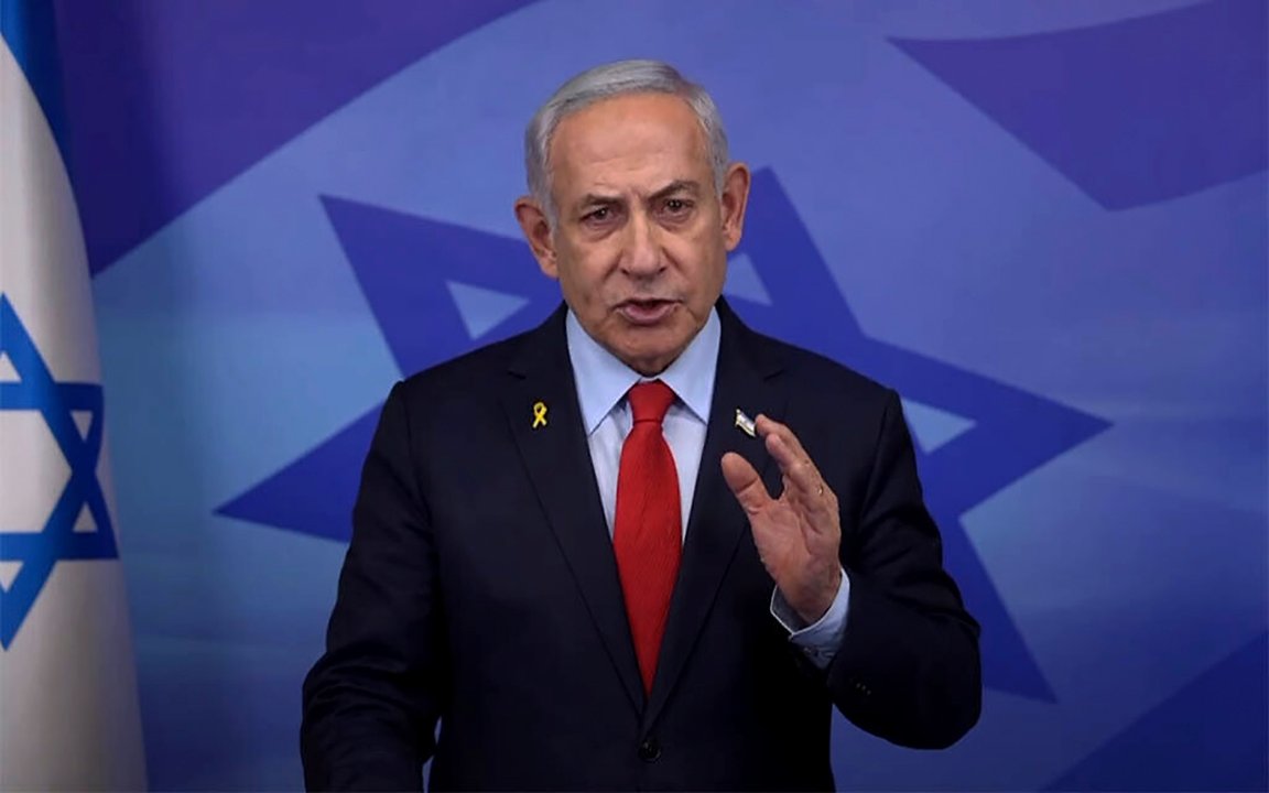 Benjamin Netanyahu durante un mensaje televisado sobre los ataques en Irán y el Líbano