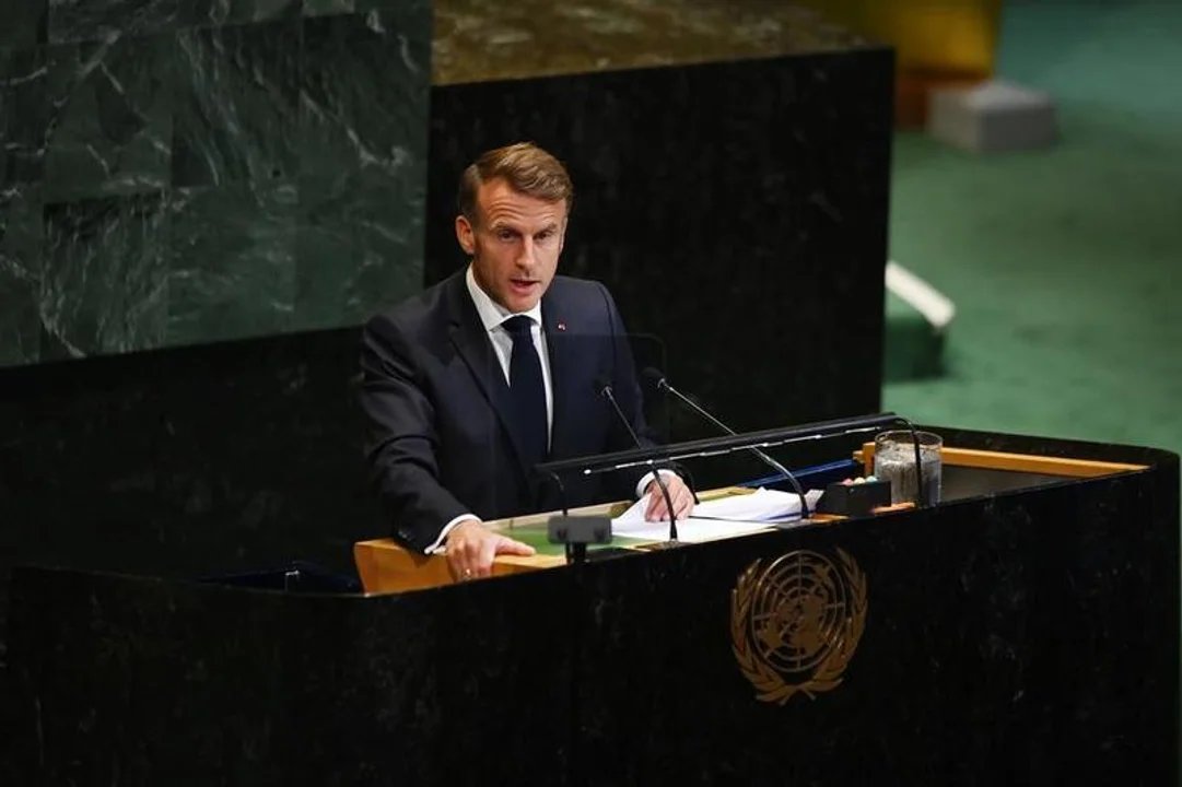 Emmanuel Macron durante gestiones diplomáticas con Irán e Israel