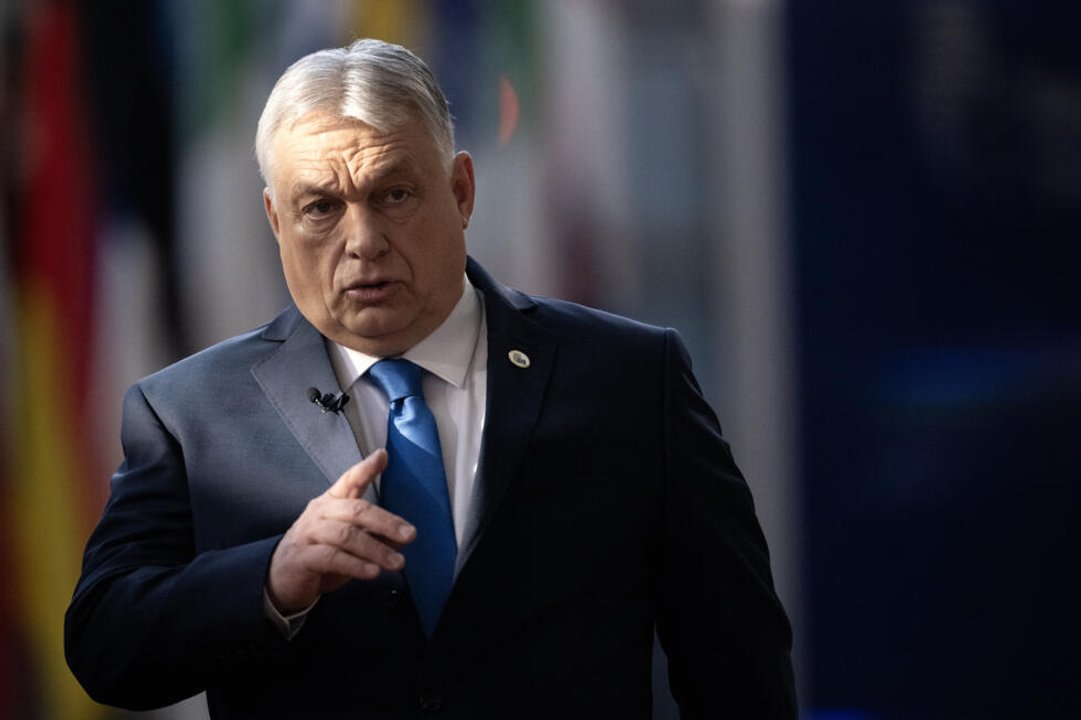 Viktor Orbán emite su voto en las elecciones parlamentarias de Hungría