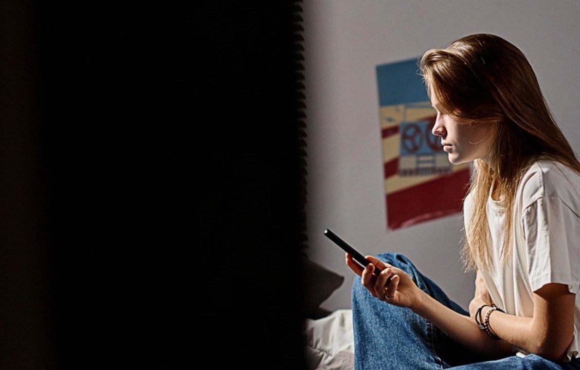 Joven imputado por solicitar fotos sexuales a adolescente a cambio de dinero