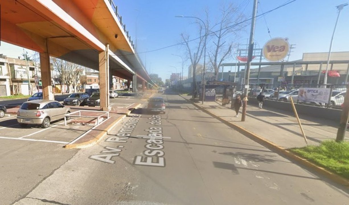 Trágico enfrentamiento en Lanús: Motochorros atacan a cabo de la Policía Federal