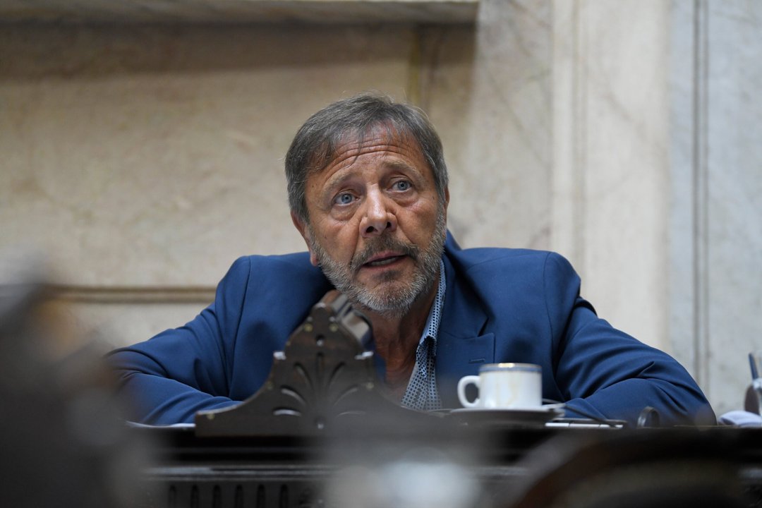 Oscar Zago pidió la renuncia de Manuel Adorni