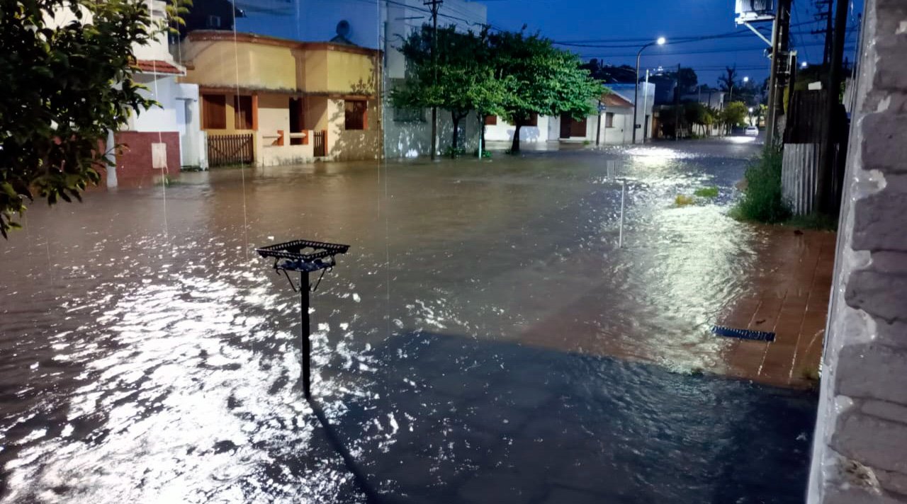 Olavarría sufre inundaciones tras intenso temporal