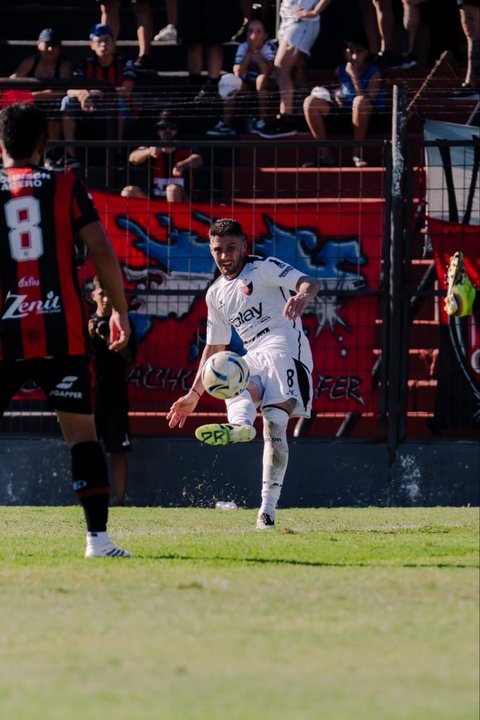 Colón triunfa ante Patronato y se posiciona en lo más alto de la zona A