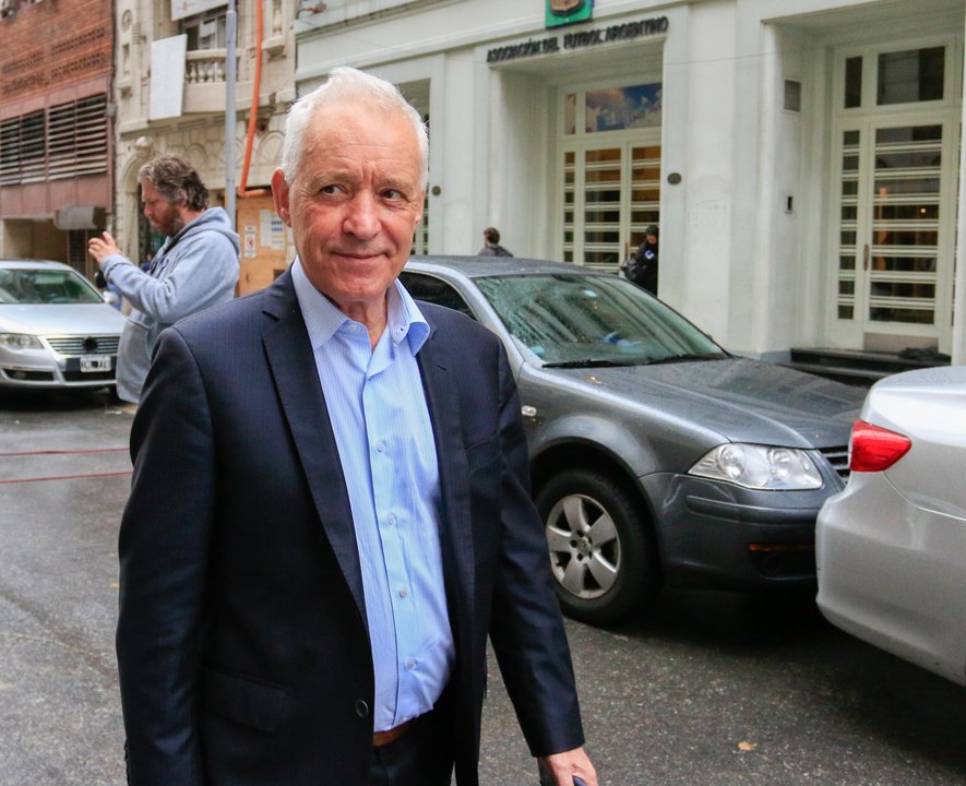 Víctor Blanco procesado y embargado por irregularidades en la AFA