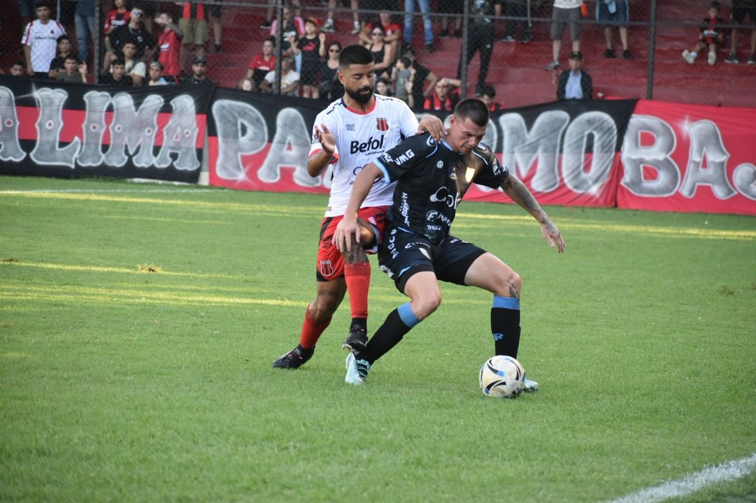 Defensores de Belgrano no pudo con Atlético de Rafaela y se aleja del liderazgo