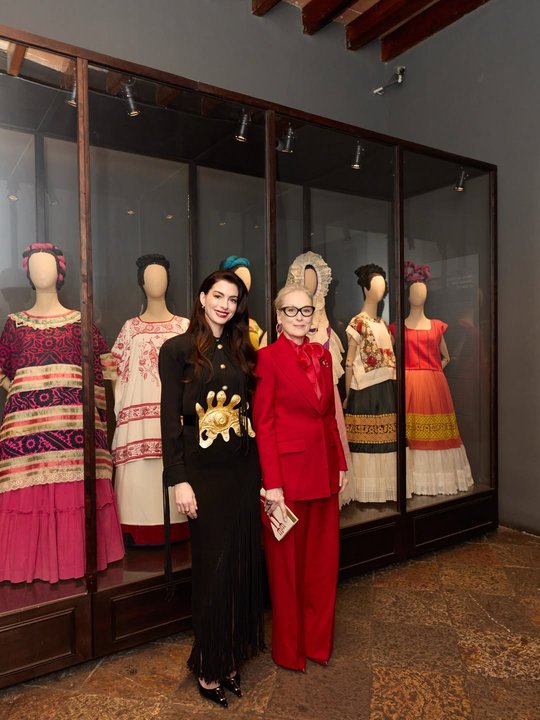 Anne Hathaway y Meryl Streep en la Casa Azul de Frida Kahlo