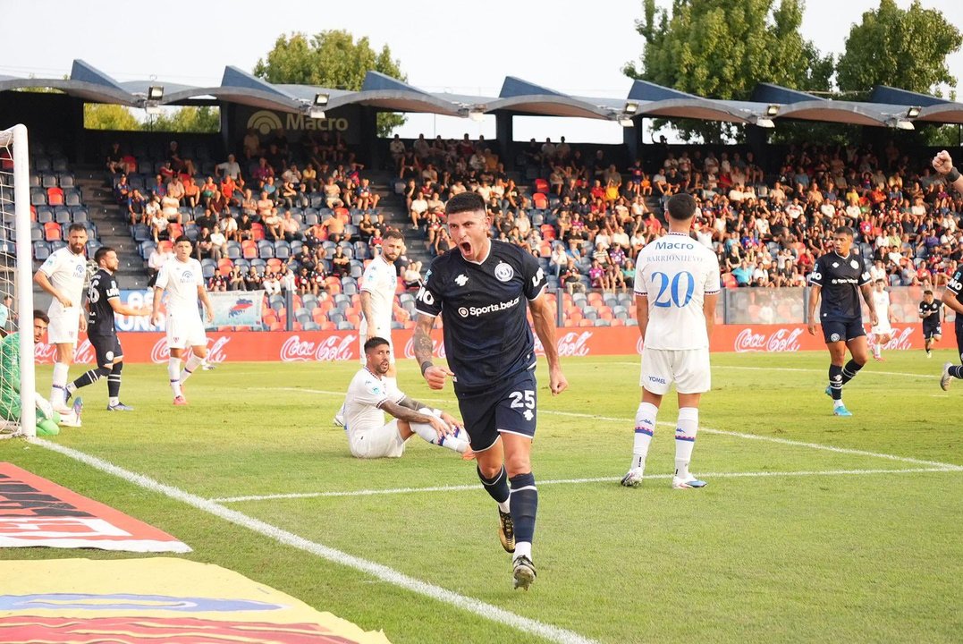 Independiente Rivadavia se impuso a Tigre y se acerca a la clasificación