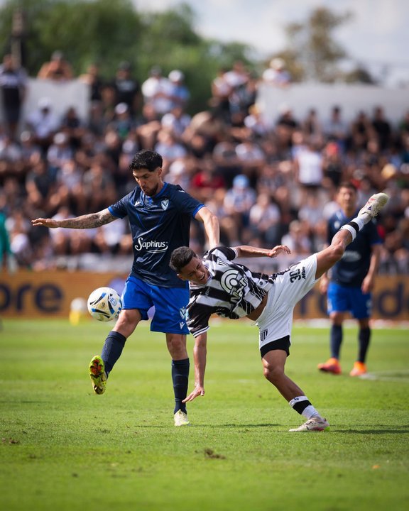 Gimnasia de Mendoza logra una remontada épica ante Vélez Sarsfield