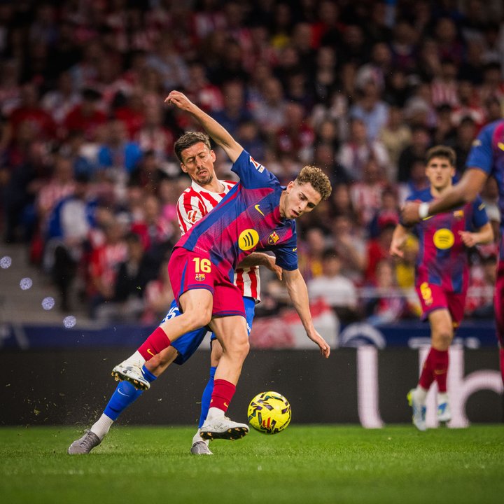 Barcelona se aferra a la cima tras vencer al Atlético en el Metropolitano