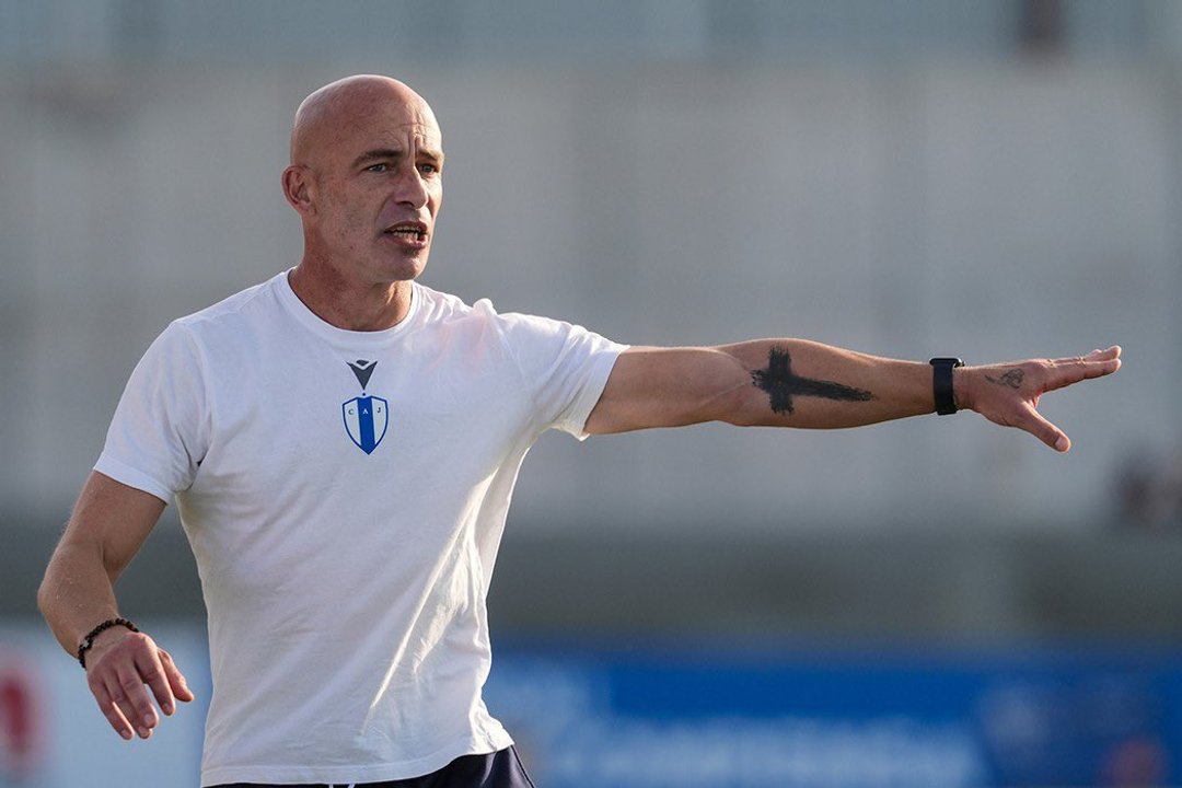 Sebastián Méndez deja su cargo como entrenador de Juventud de Las Piedras