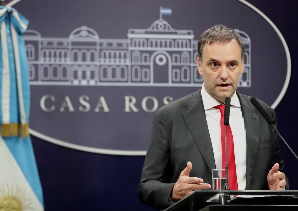 Manuel Adorni en el centro de la polémica en el Congreso