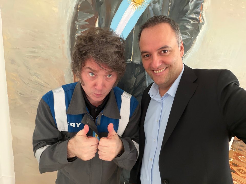 Manuel Adorni durante una conferencia de prensa en Casa Rosada