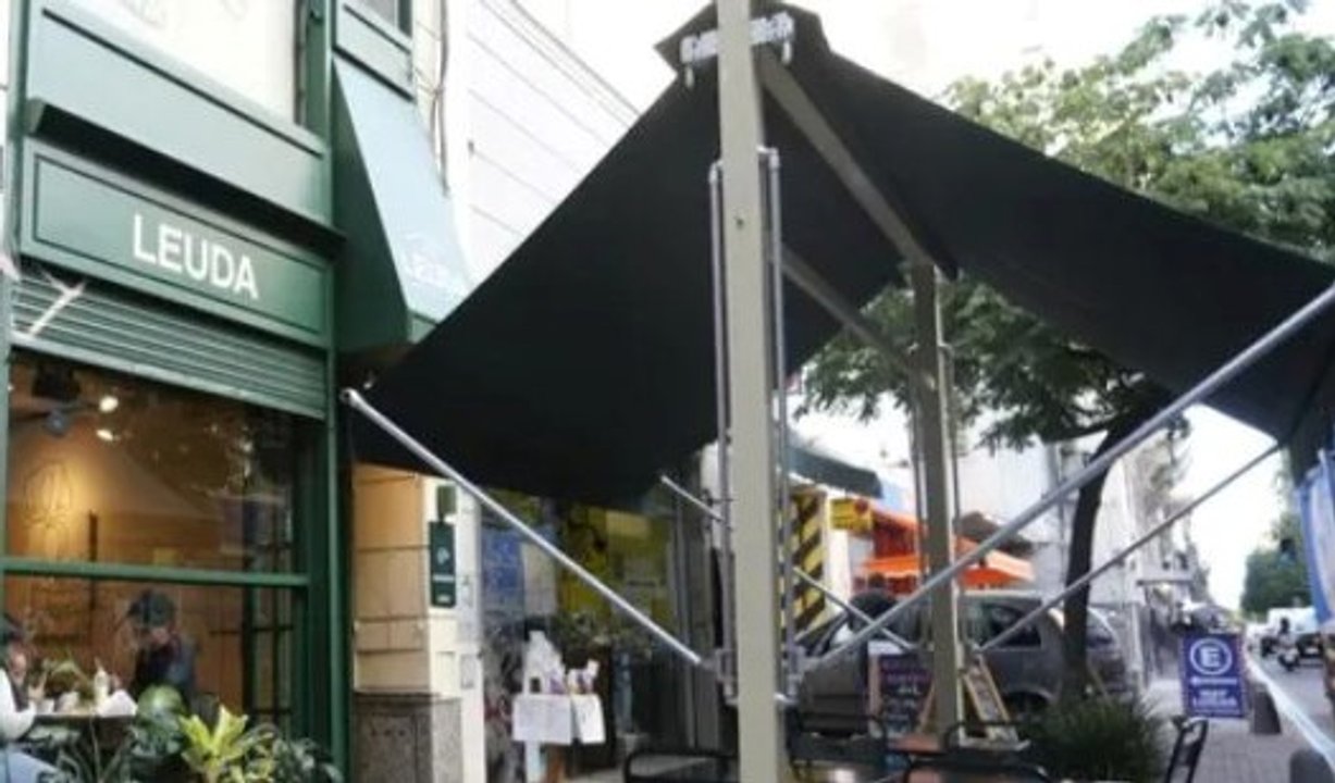 Detenido tras agredir a una moza en un bar de Rosario