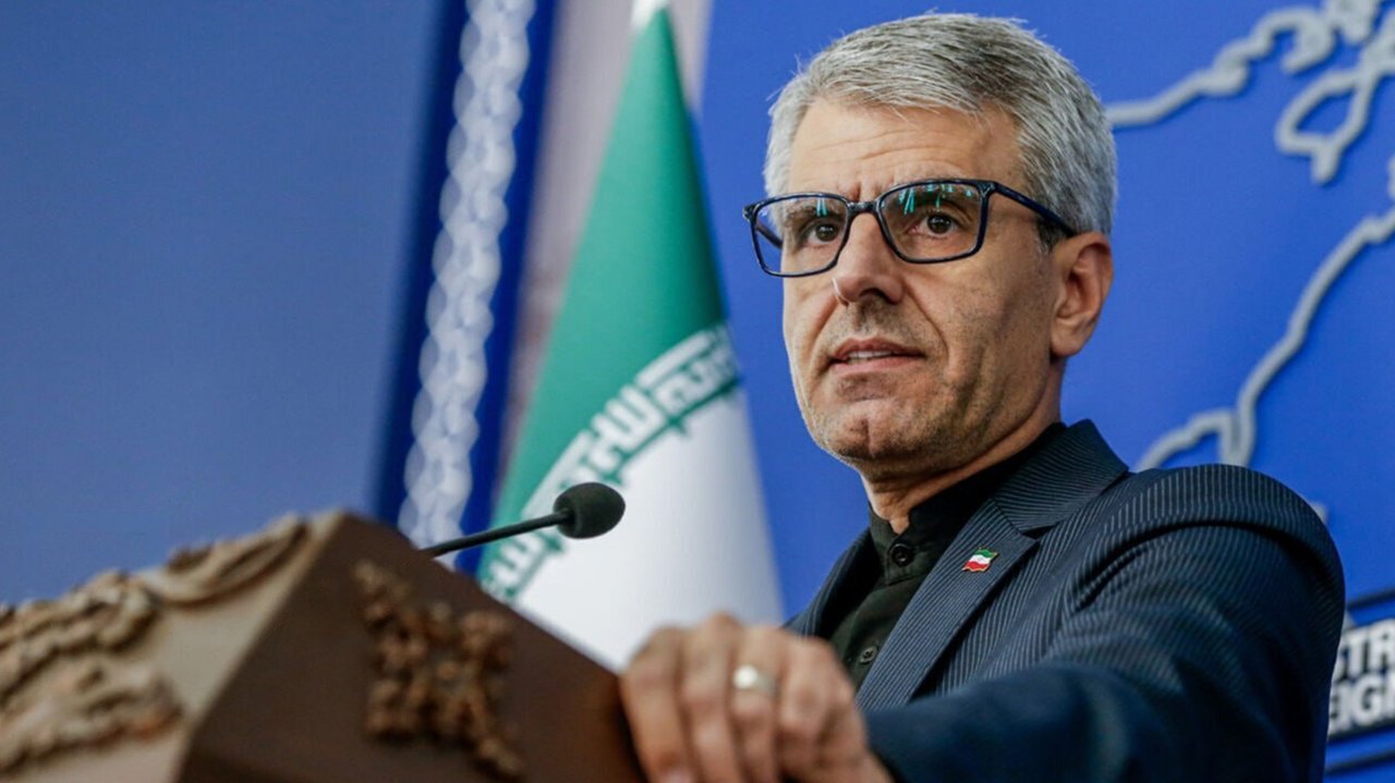 Delegaciones de Irán y Estados Unidos durante negociaciones en Pakistán
