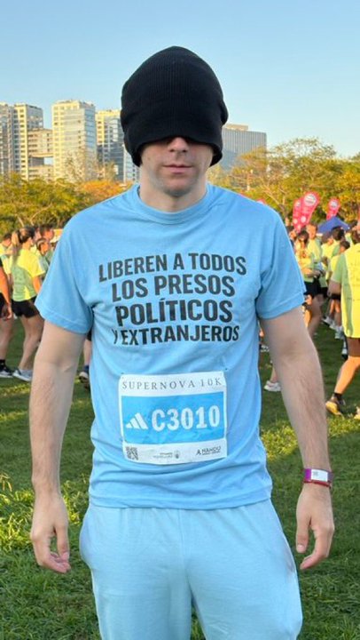 Nahuel Gallo durante la corrida simbólica en Buenos Aires