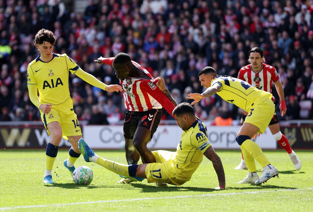 Crisis total: Tottenham sufre otra derrota y acumula 14 partidos sin ganar