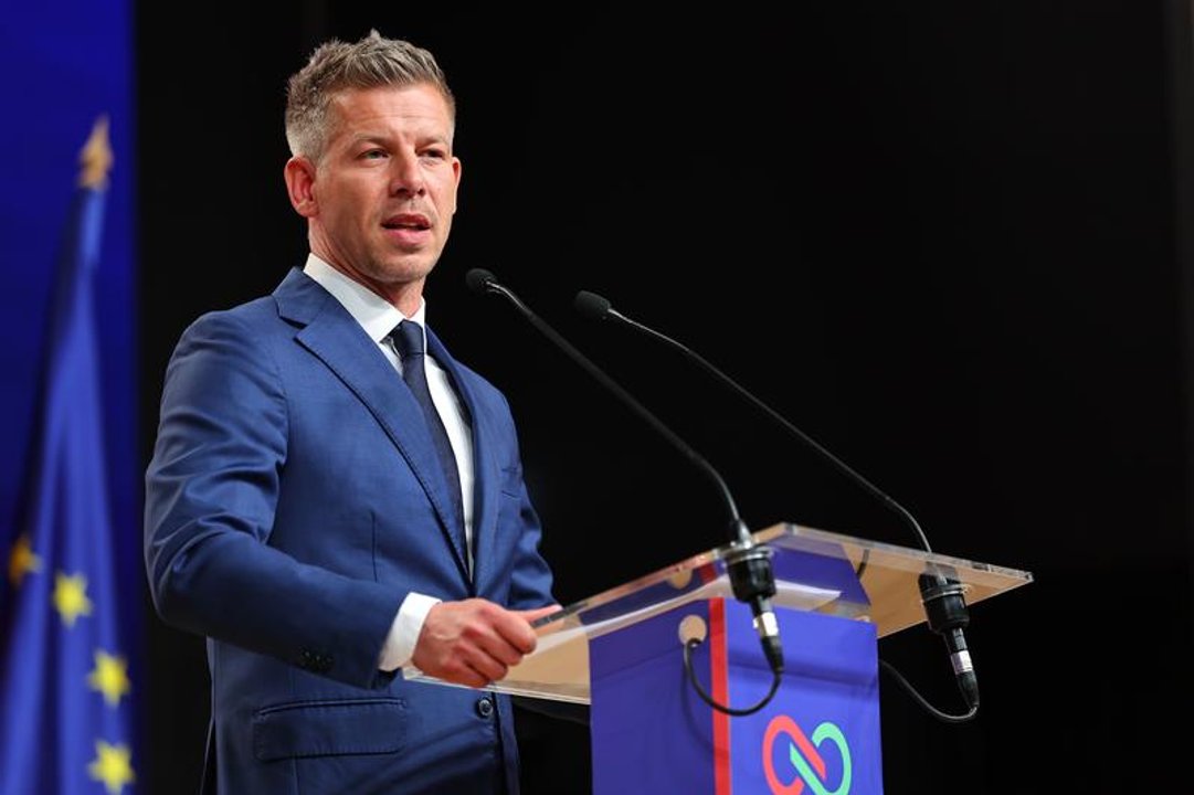 Péter Magyar habla tras el triunfo electoral de Tisza en Hungría