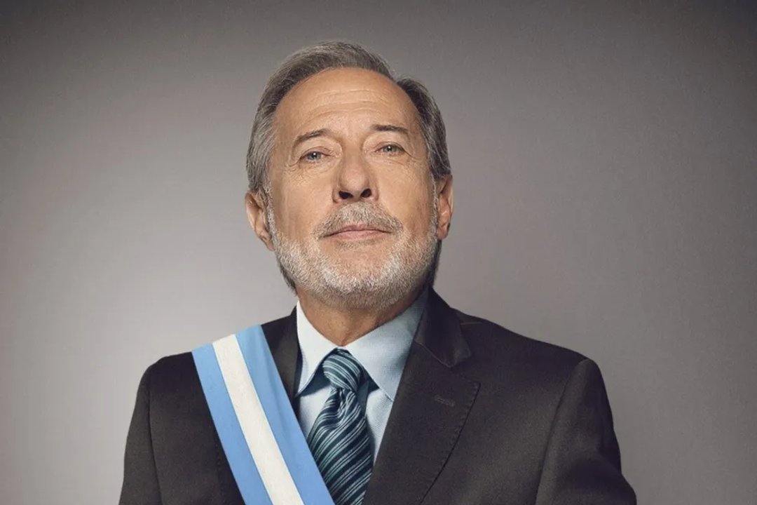 Guillermo Francella como Eliseo Basurto en El Encargado 4