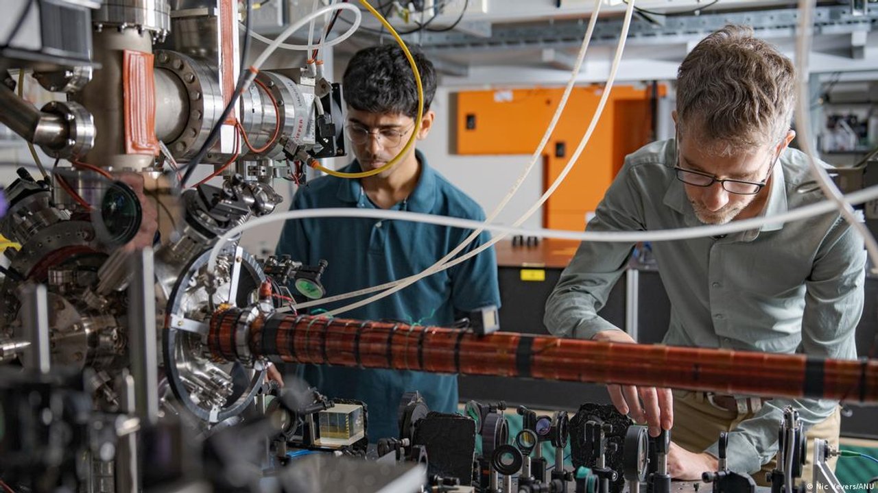 Representación de átomos en un experimento de mecánica cuántica