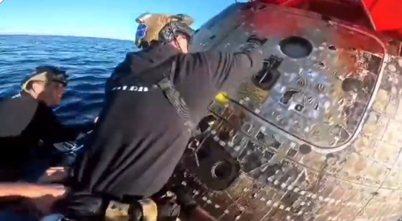 Rescate de la cápsula Artemis II en el océano Pacífico