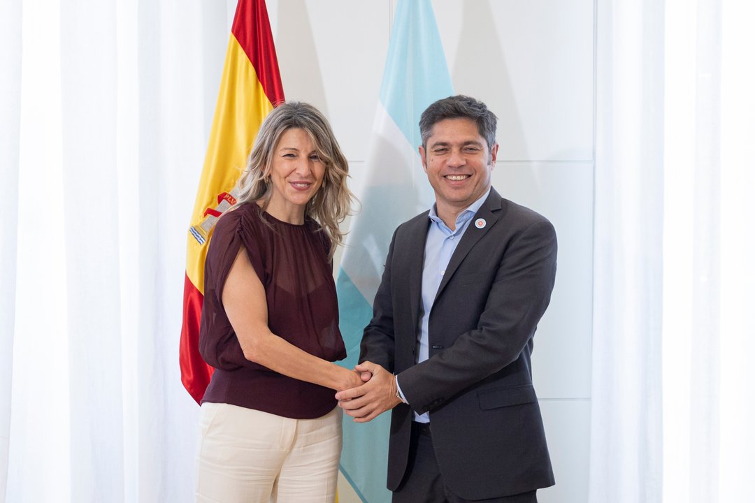 Axel Kicillof y Yolanda Díaz durante la reunión en Madrid