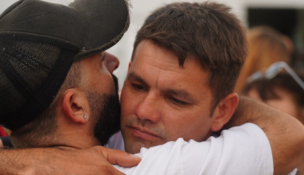 El padre de Ángel López encabezó una vigilia en el Obelisco