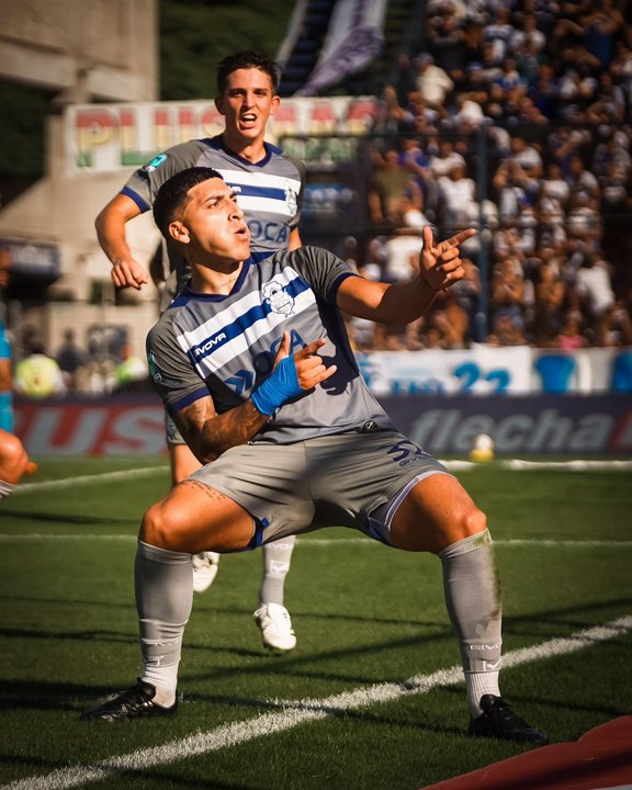 Gimnasia triunfa en el Bosque y se afianza en el torneo