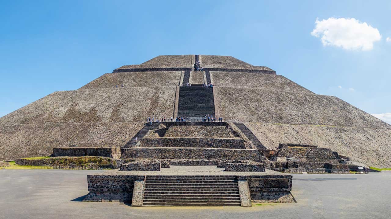 Al menos dos muertos tras balacera en zona arqueológica de Teotihuacán, en el centro de México