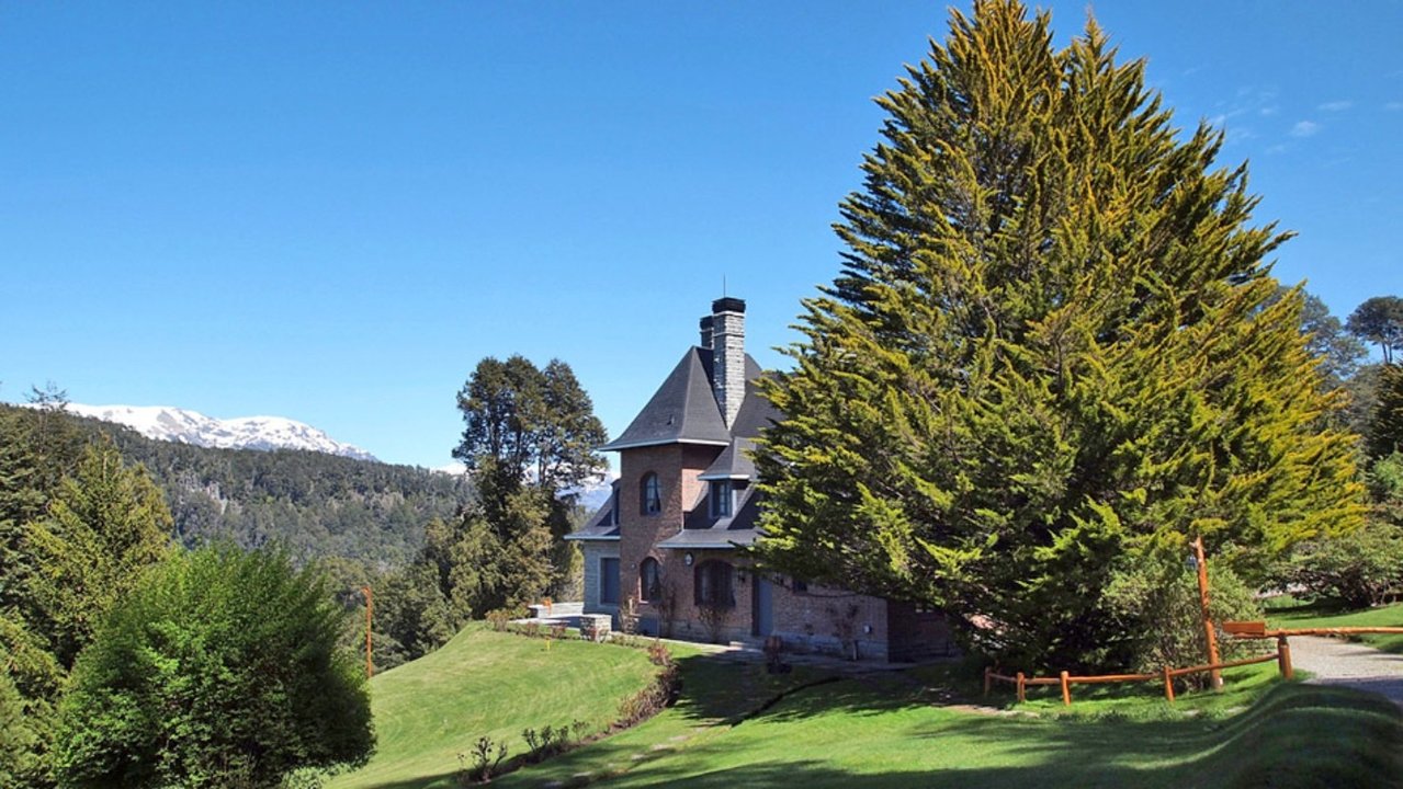 Fue un presidio de lujo y recibió presidentes: así es el castillo oculto de la Patagonia al que sólo se puede ir por invitación
