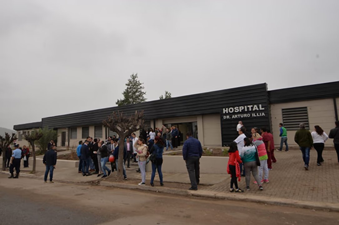 Conmoción en Córdoba: un alumno se descompensó en el recreo y murió