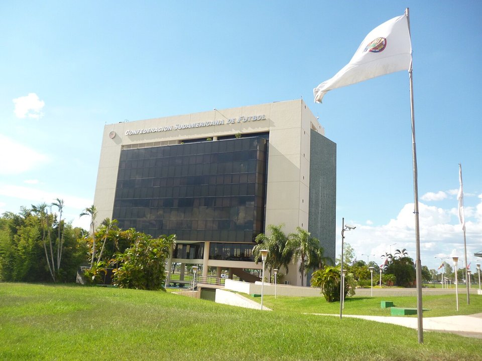 Conmebol traslada a Paraguay los partidos de equipos bolivianos por crisis social