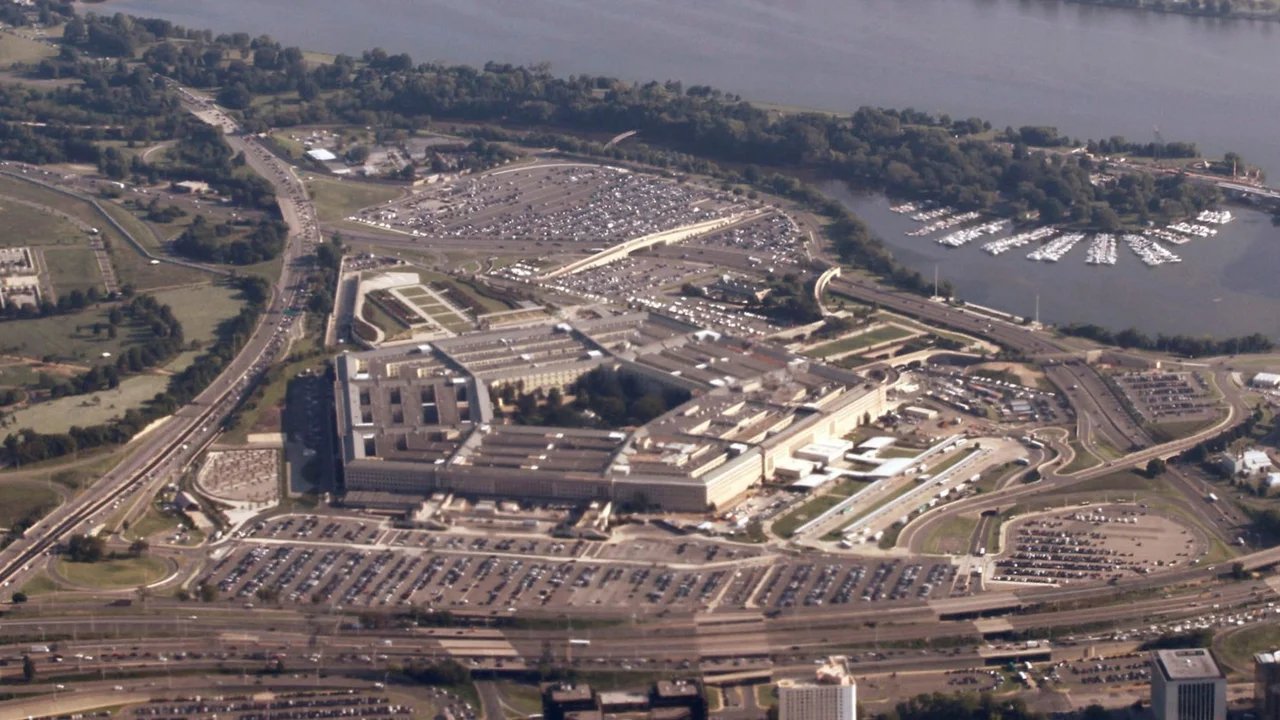 El Pentágono calcula que el desminado del estrecho de Ormuz podría llevar hasta seis meses, dice Washington Post