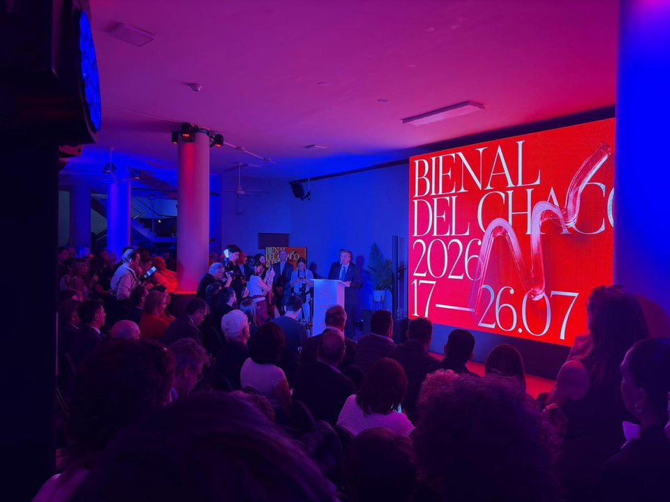 Se inauguró la Bienal Internacional de Cultura con escultores de 10 países que se presentarán en Chaco