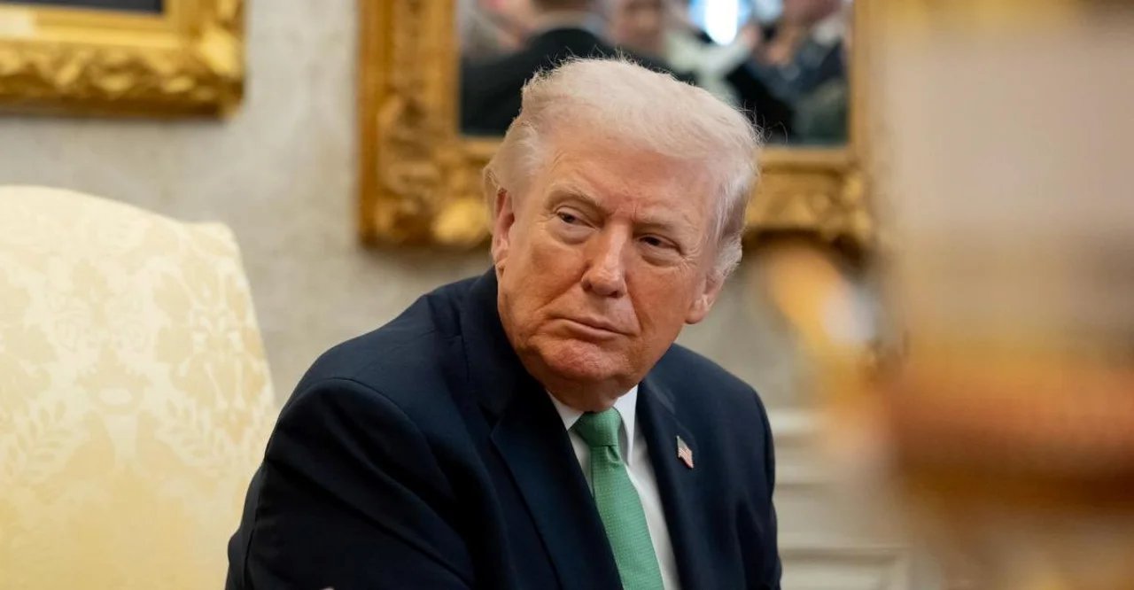 Trump: estadounidenses deberán lidiar con altos precios de combustibles “durante un tiempo”