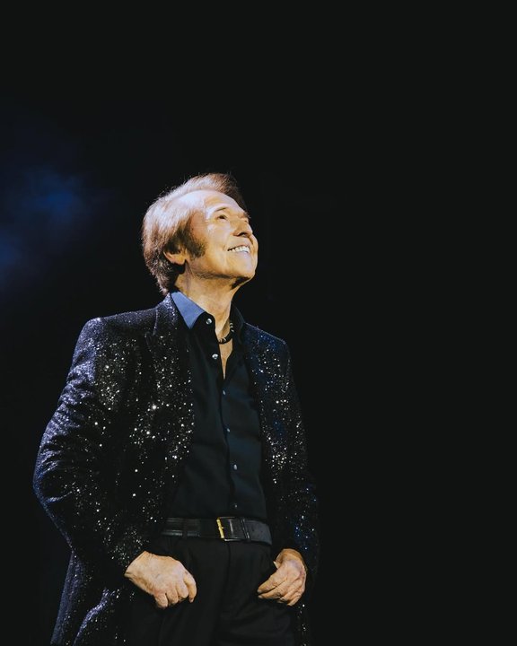 Raphael deslumbró con “Raphaelísimo” en México y crece la expectativa por su show en Argentina