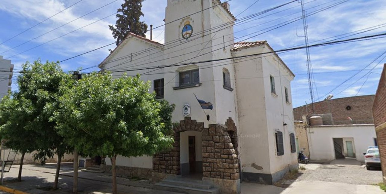 Río Negro: un adolescente con causa penal en trámite por haber llevado un arma de aire comprimido al colegio